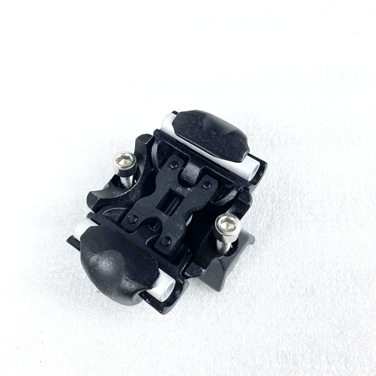 Collier de serrage de tige de  - Commuting By Bike avis et prix